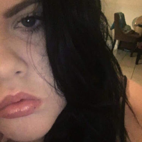 Meet your Posher, Crystal - Picture 1 of 1